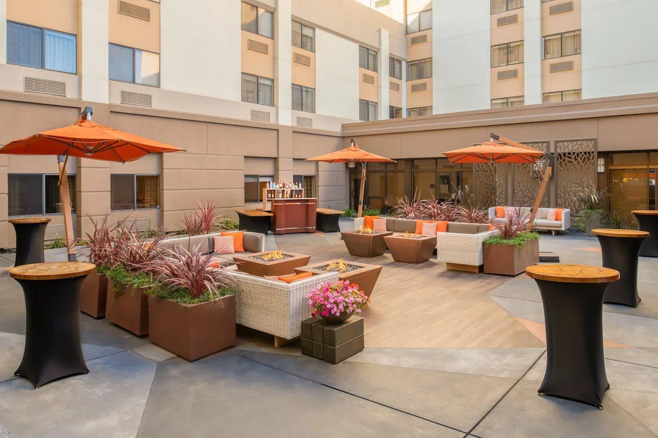 Doubletree By Hilton San Francisco Airport Hotel Бърлингейм Екстериор снимка